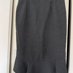 Max Studio Black and White Pencil Skirt